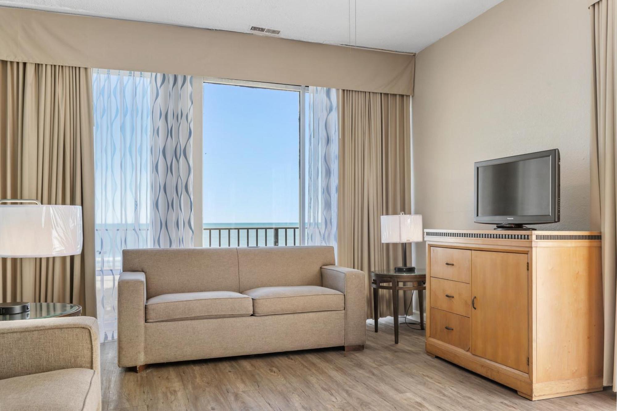 Ocean Crest Inn And Suites Myrtle Beach Room photo