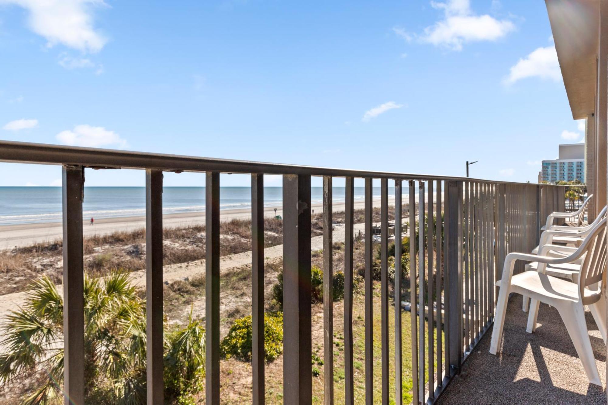 Ocean Crest Inn And Suites Myrtle Beach Room photo