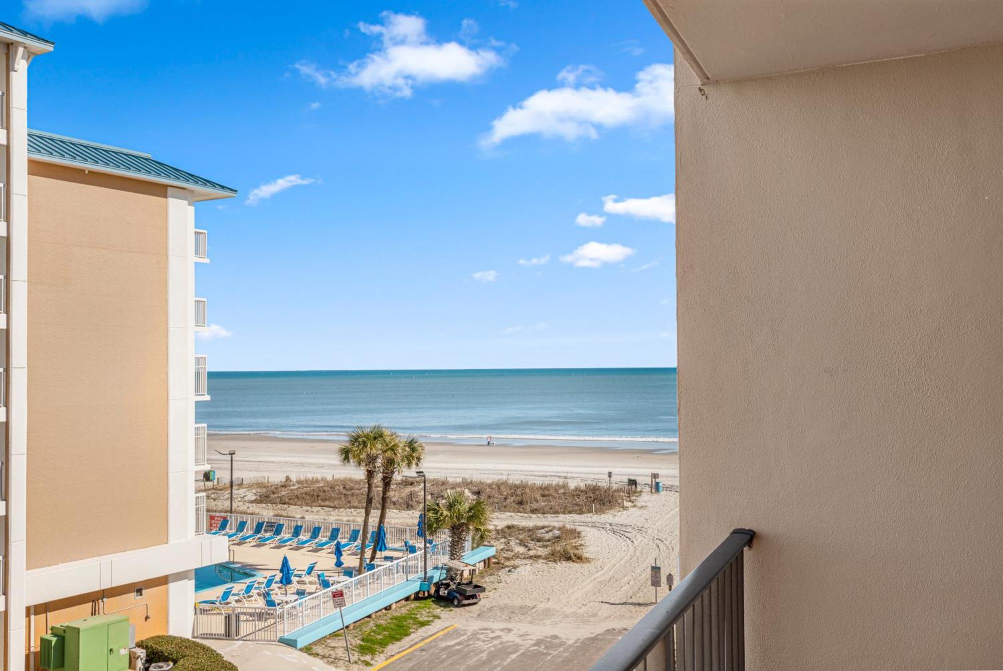 Ocean Crest Inn And Suites Myrtle Beach Exterior photo